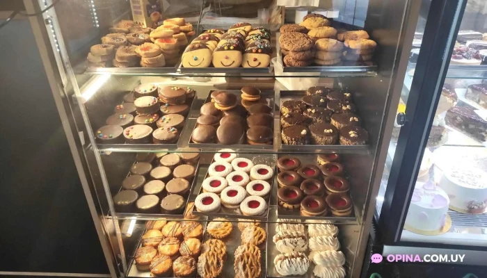 Panaderia Asencio Vitrina - Montevideo