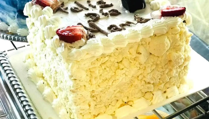 Panaderia Avenida Comida Y Bebida - Piri&aacute;polis