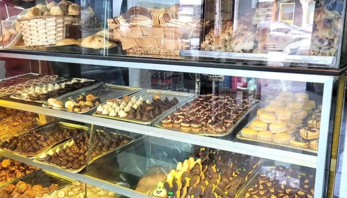 Panaderia Dos Avenidas Vitrina - Col. del Sacramento