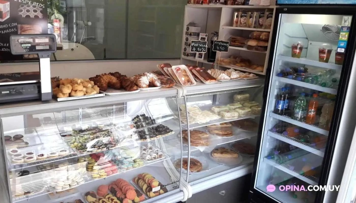 Panaderia El Pato Vitrina - San Jos&eacute; de Mayo