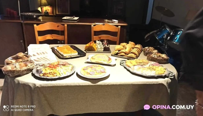 Panaderia Inglesa -  Comida Y Bebida - Montevideo