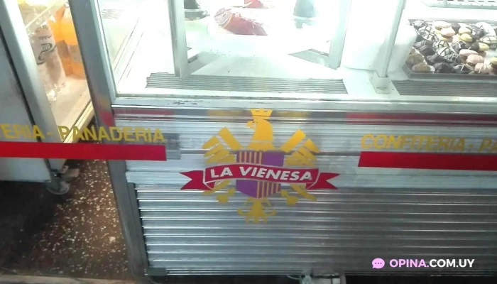 Panaderia La Vienesa Vitrina - Montevideo