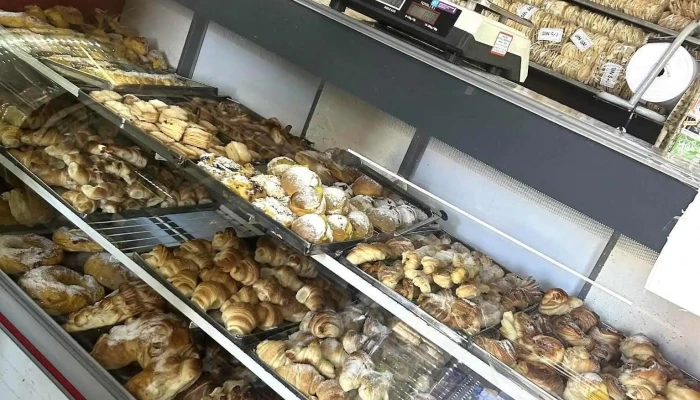 Panaderia Los 33 Vitrina - Minas