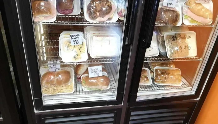 Panaderia Marbella Vitrina - Montevideo