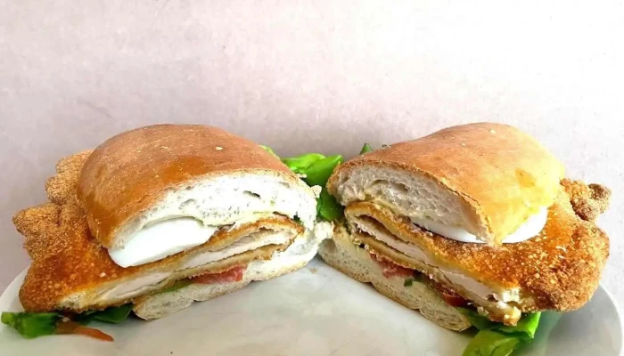 Panaderia Plus Ultra Comida Y Bebida - Montevideo