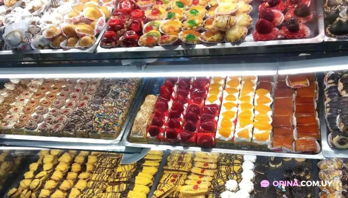 Panaderia Rivera Comida Y Bebida - Montevideo