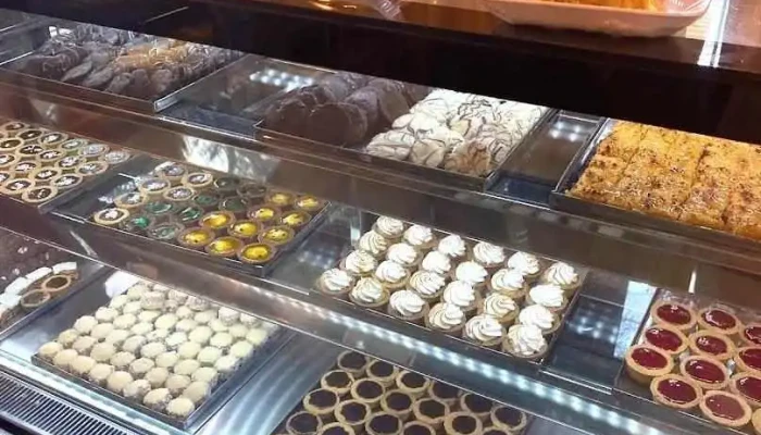 Panaderia Rumbo Al Este Pastel - Atlántida