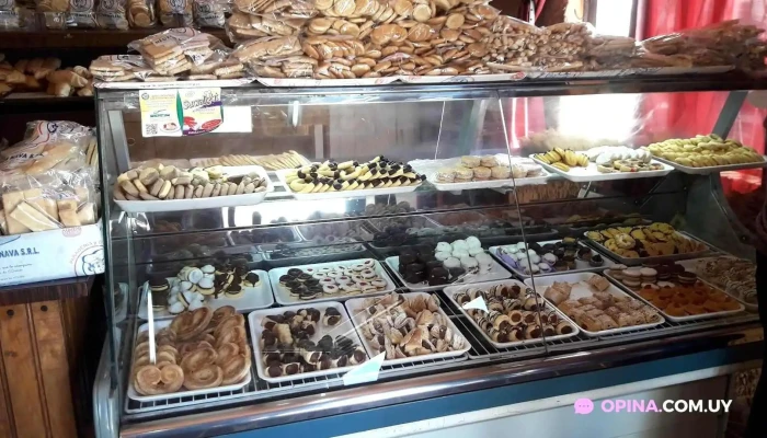 Panaderia Y Confiteria Hector Nava Srl Ambiente - Artigas