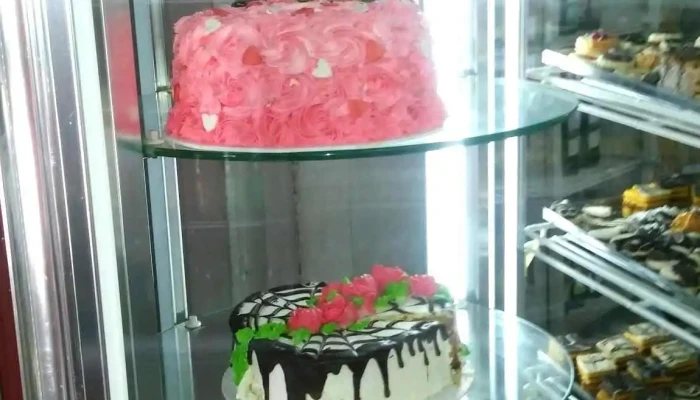 Panaderia Y Confiteria La Diferencia Vitrina - Villa del Carmen