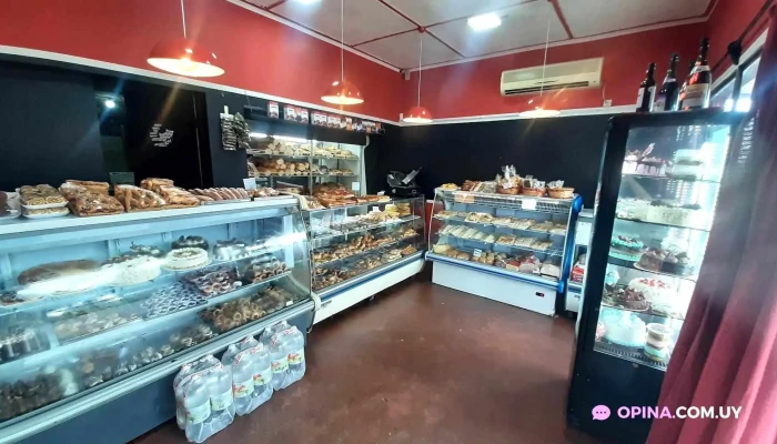 Panaderia Y Confiteria La Gran Muneca Todo - Tarariras
