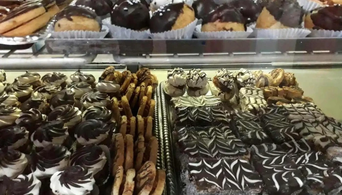 Panaderia Y Confiteria La Gran Muneca Vitrina - Tarariras