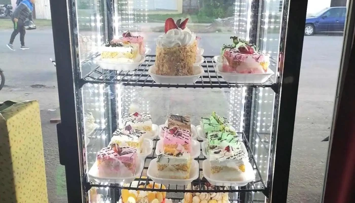 Panaderia Y Confiteria La Nueva Roma Ambiente - Juan L. Lacaze