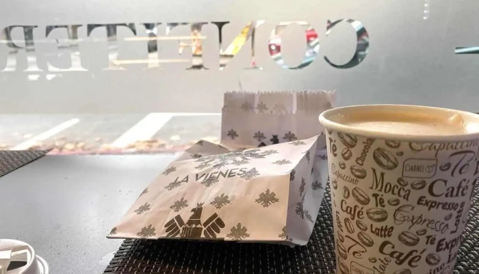 Panaderia Y Confiteria La Vienesa Mas Recientes - Montevideo