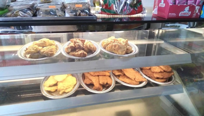 Panaderia Y Confiteria Le Grain Dor Vitrina - Durazno