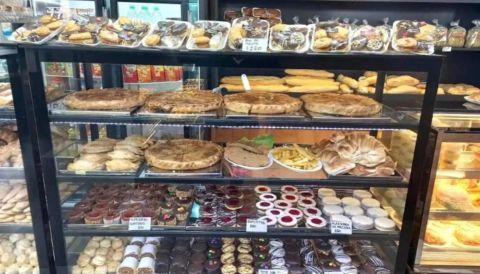Panaderia Y Confiteria Permedes Pastel - Montevideo