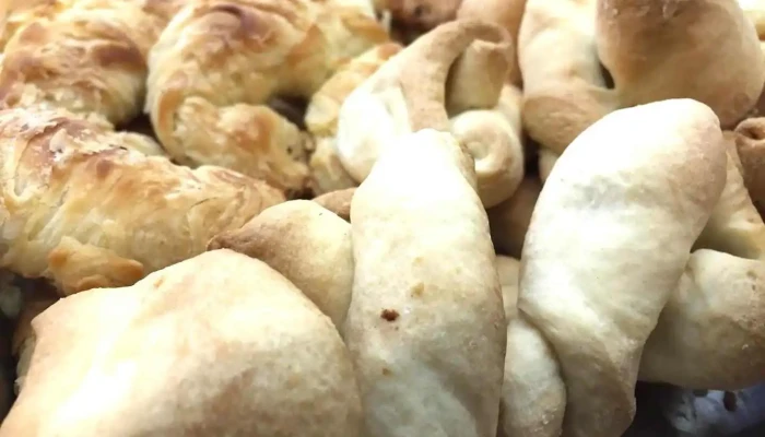 Panaderia Y Confiteria Torre Eiffel Comida Y Bebida - Montevideo