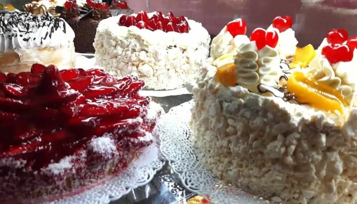 Panaderia Y Confiteria Zurich Pastel - Ciudad de la Costa