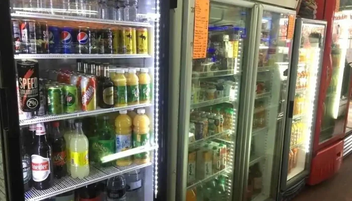 Panaderia Y Rotiseria Mamma Mia -  Vitrina - Montevideo