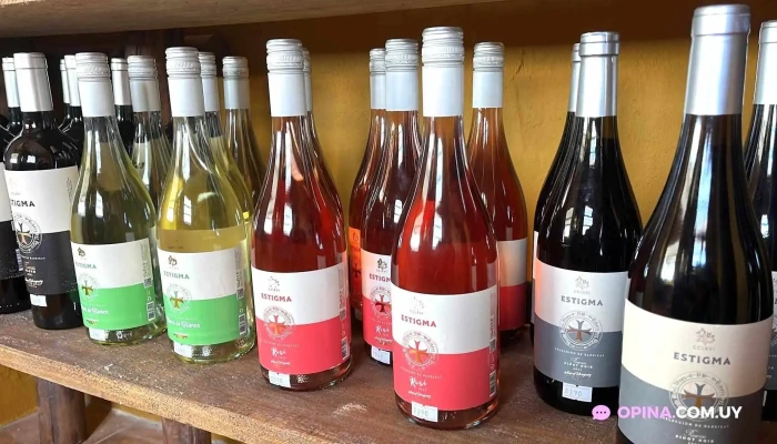 Parador El Cruce -  Comidas Y Bebidas - Nueva Helvecia