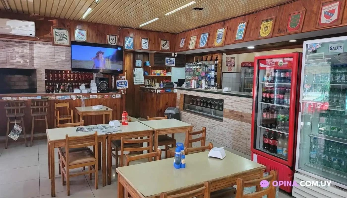 Parador Lo De Martin -  Ambiente - Sarandí Grande