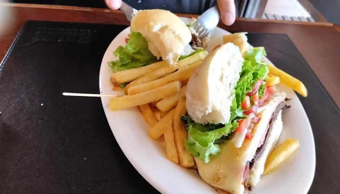 Parador -  Resto Bar La Galponera Sandwich De Pollo - Minas