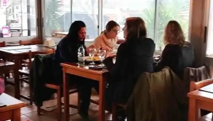 Parador -  Resto Bar La Galponera Videos - Minas