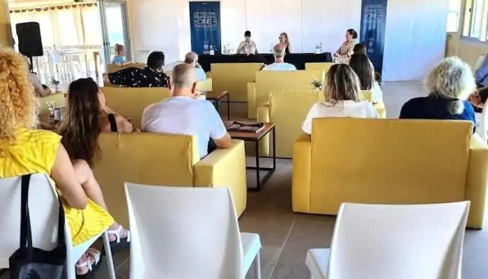 Parador Scotiabank 31 De Playa Mansa -  Ambiente - Maldonado