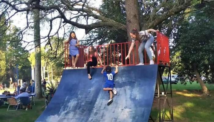 Parque El Retiro -  Todo - Nueva Helvecia