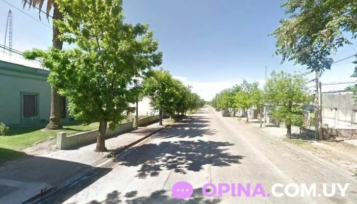 Parque municipal José Pedro Varela - Nueva Helvecia