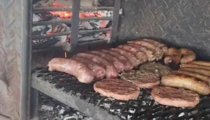 Parrilla La Rotonda En Tala -  Comida Y Bebida - Tala