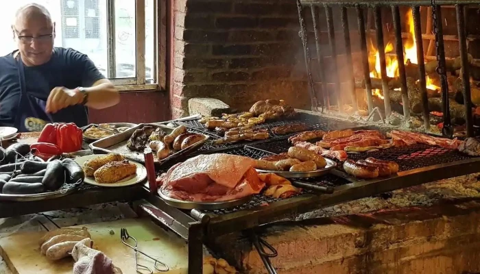 Parrillada Las Lenas Comida Y Bebida - Montevideo