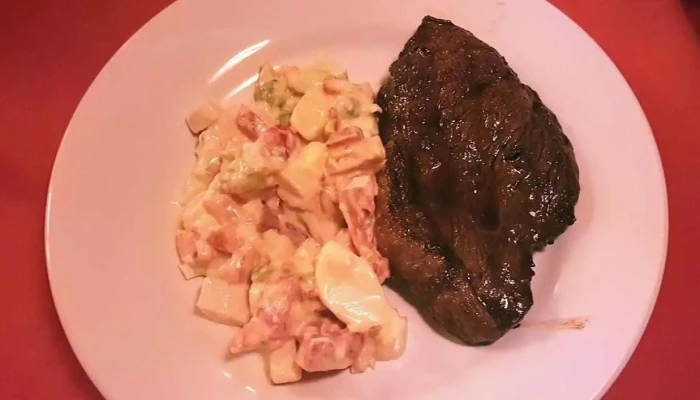 Parrillada Tacuari -  Comida Y Bebida - Rio Branco