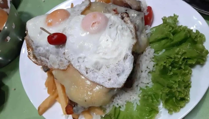 Parrillada Y Pizzeria Entre Amigos -  Milanesa - Chui