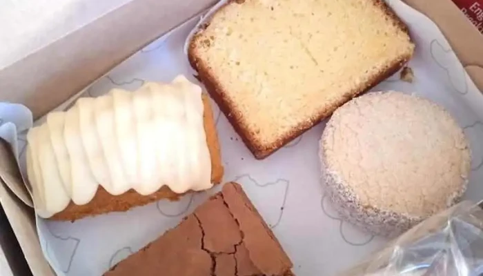 Pasteleria Por Amor Al Dulce Comida Y Bebida - Montevideo