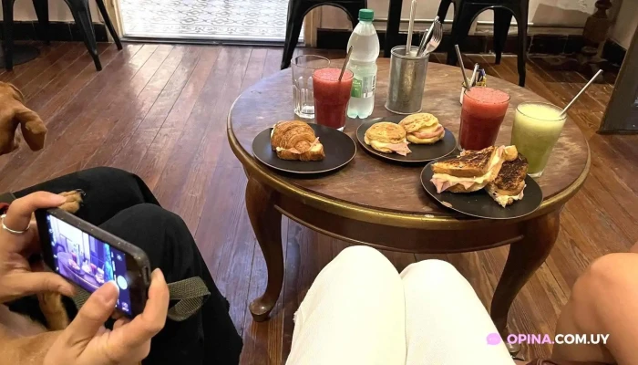 Patrimonio Cafe Comidas Y Bebidas - Montevideo