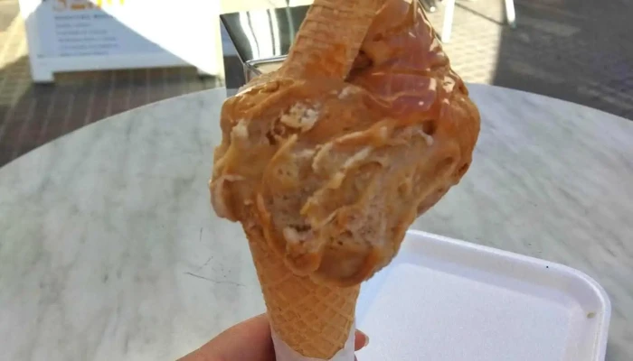 Pecas Pocitos -  Helado Italiano - Montevideo