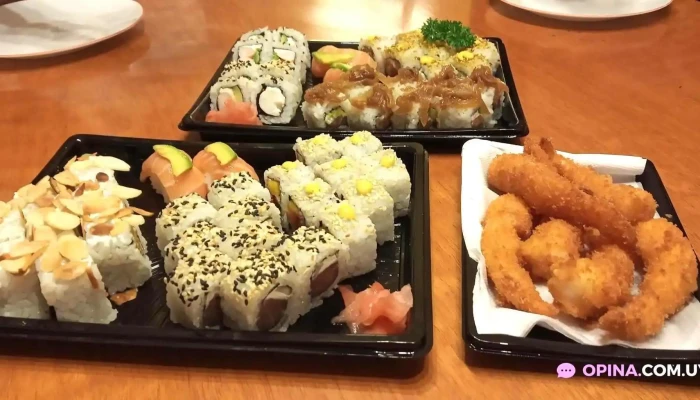 Peixe Preto Sushi Bar -  Comidas Y Bebidas - Montevideo