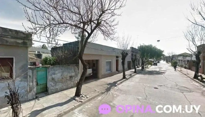 Peluqueria lo de laura - 94000 Florida