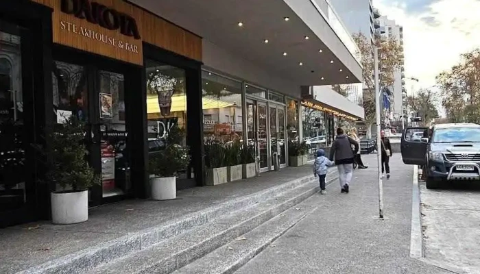 Peluquería Moncar - Francisco Solano Antuña