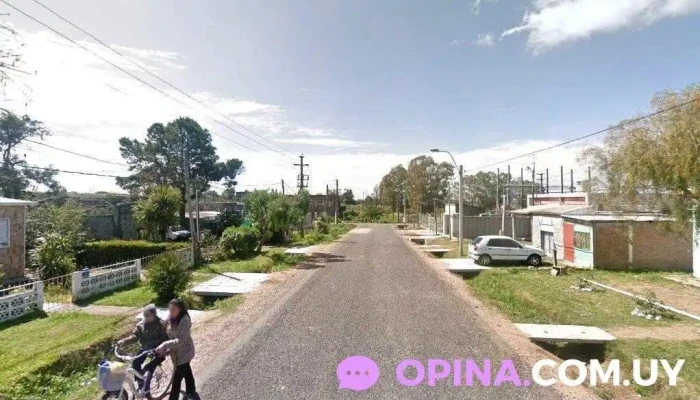 Peluquería Paulette - Wilson Ferreira Aldunate 5