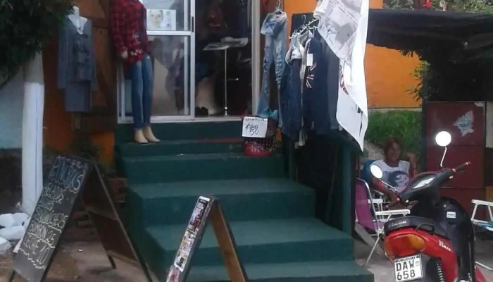 Peluqueria Sueños Tu Lugar - 33000 Ejido De Treinta Y Tres