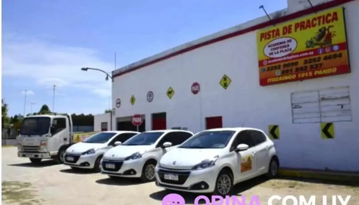 Pista De Practica Academia De Choferes De La Plaza Instagram - Pando