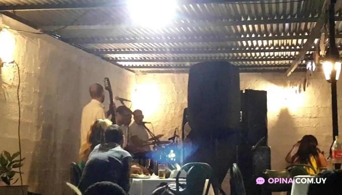 Pizzeria Da Vinci -  Videos - Montevideo