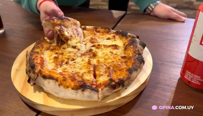 Pizzeria Doneze Videos - Minas