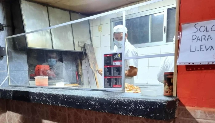 Pizzeria El Limite Ambiente - Montevideo