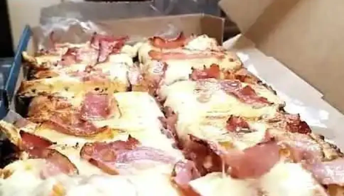 Pizzeria El Lugar Pizza - San Bautista