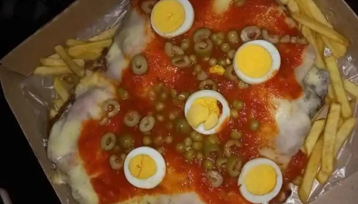 Pizzeria La Familia -  Comida Y Bebida - Barros Blancos