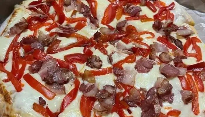 Pizzeria La Gateada Comida Y Bebida - Pando