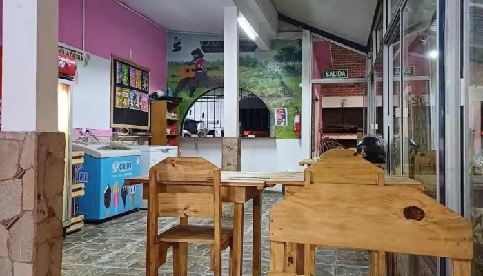 Pizzeria La Rosada Ambiente - Villa Porvenir