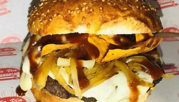 Pizzeria La Via -  Comida Y Bebida - La Paz